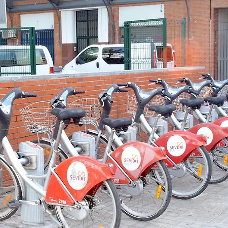 Triana & Free Parking Apartment Seville